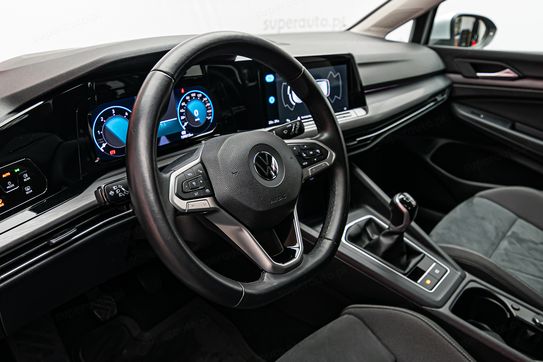 Volkswagen Golf VIII 2.0 TDI SCR Style