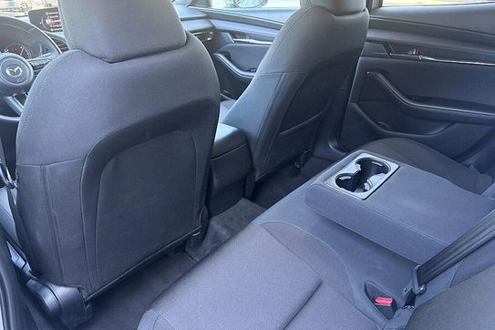 Mazda 3 2.0 Centre-Line