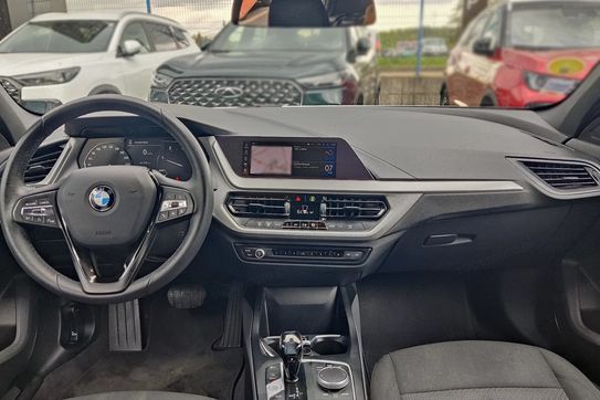 BMW Seria 1 116d Urban Line aut