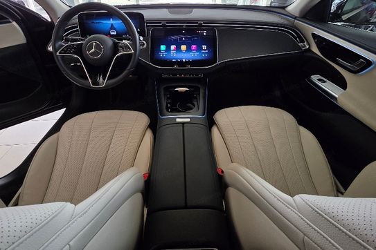 Mercedes Klasa E 200 4-Matic Avantgarde 9G-Tronic