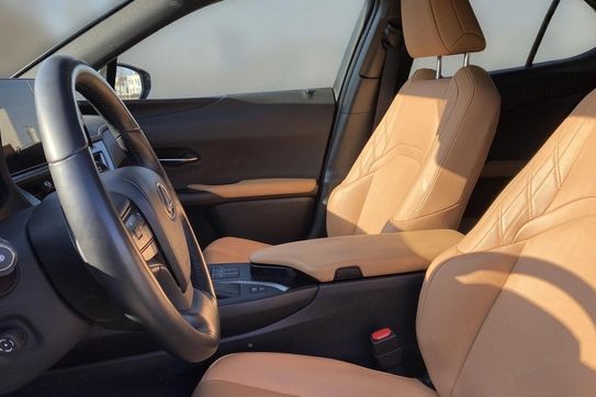 Lexus UX 250h F Sport Design 2WD
