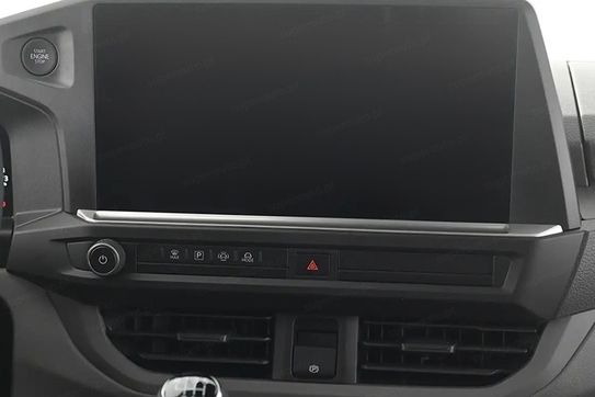 Volkswagen Transporter Kombi TDI L2H1