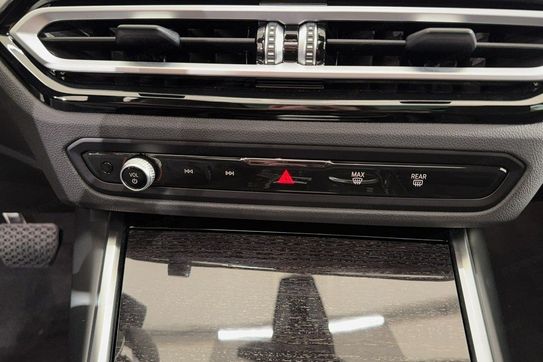 BMW Seria 3 Touring 320d xDrive