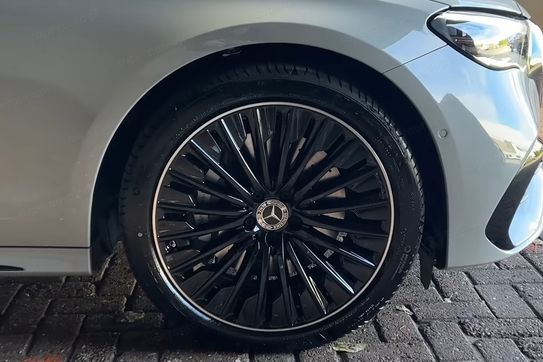 Mercedes Klasa E 220 d 4-Matic AMG