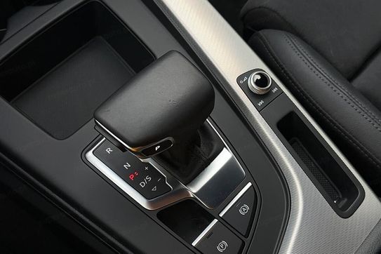 Audi A4 35 TFSI S Line