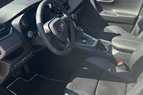 Toyota RAV4 GR Sport 2.5 Plug-In Hybrid