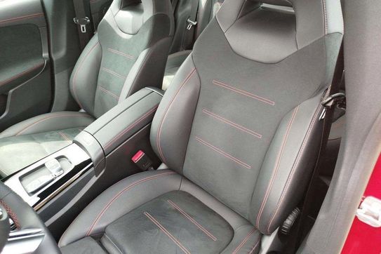 Mercedes CLA Shooting Brake 220 d 4MATIC AMG Line