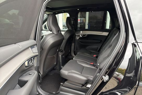 Volvo XC90 T8 AWD Plug-In Hybrid Ultra Black Edition 7os
