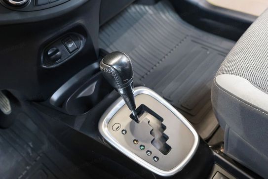 Toyota Yaris Hybrid  20th Anniversary