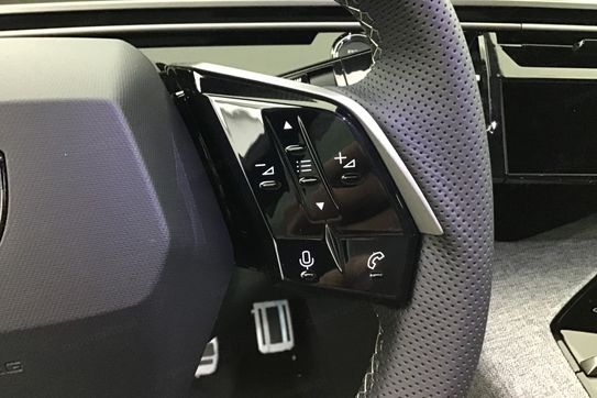 Peugeot 3008 GT 1.2 mHEV e-DCS6