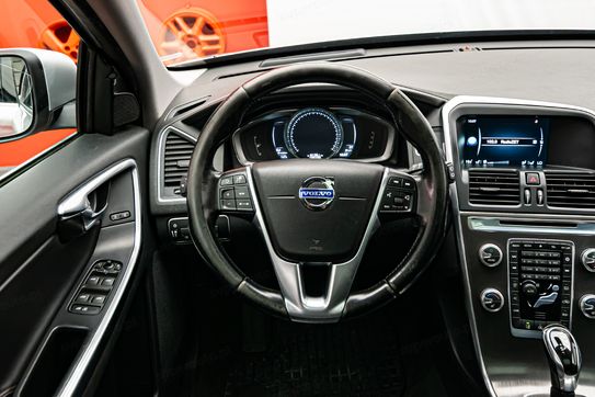 Volvo XC60 D4  Summum