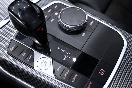 BMW Seria 3 330i xDrive M Sport