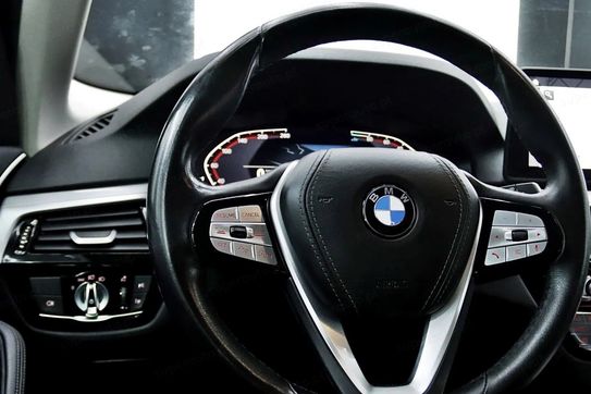 BMW Seria 5 520d mHEV aut