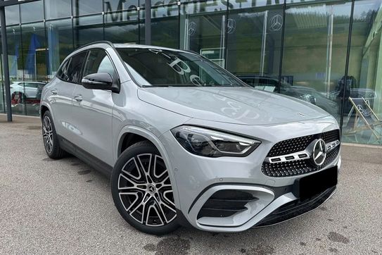Mercedes GLA 220 4-Matic AMG Line