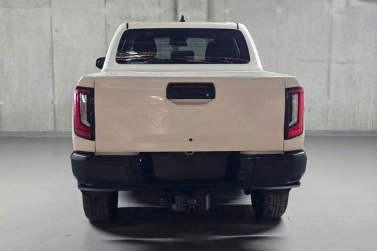 Toyota HiLux mHEV Double Cab Active 4x4 aut