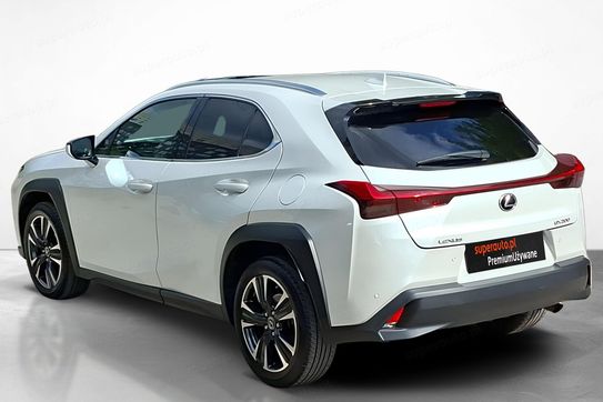 Lexus UX 200