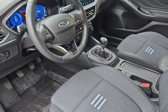 Ford Focus 1.0 EcoBoost mHEV Active X aut