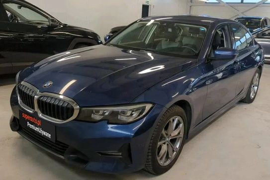 BMW Seria 3 320i Sport Line