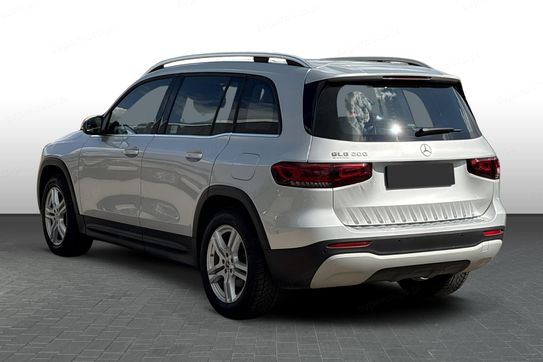 Mercedes GLB 200