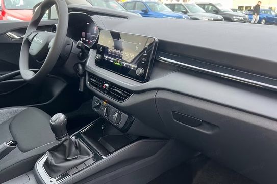 Skoda Fabia Essence 1.0 MPI