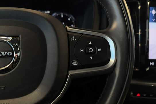 Volvo XC60 B4 D Momentum Pro