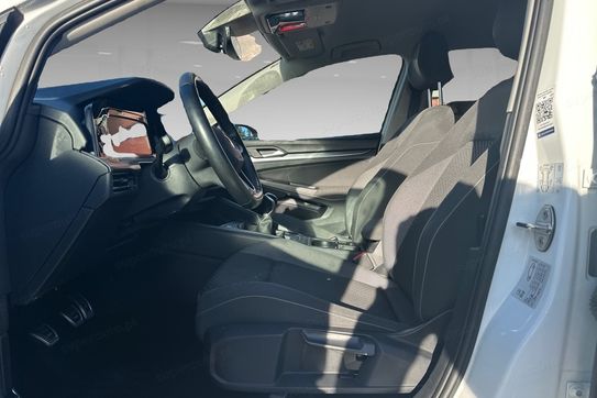 Volkswagen Golf Active 1.0 TSI