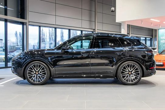 Porsche Cayenne Black Edition