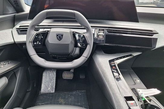 Peugeot 3008 Allure 1.2 PureTech mHEV eDCS6