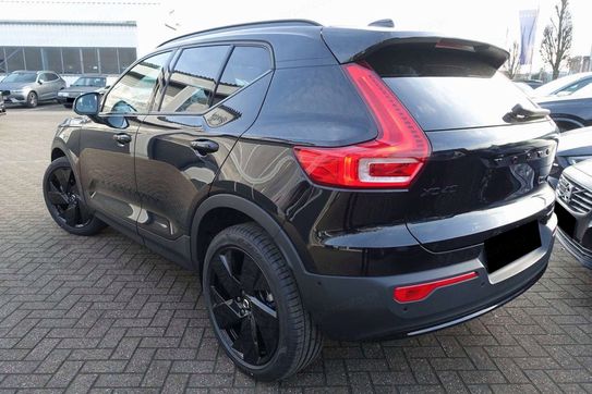 Volvo XC40 B4 Plus Black Edition