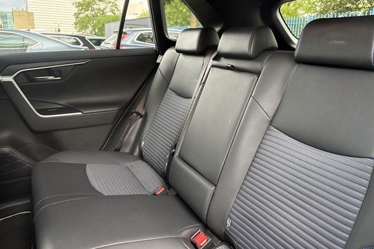 Toyota RAV4 Selection 2.5 Hybrid