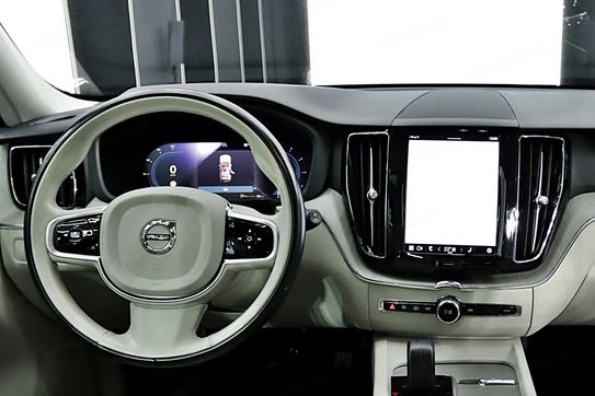 Volvo XC60 B4 D AWD Plus Bright aut