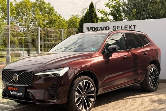 Volvo XC60 B5 B AWD Ultra Dark
