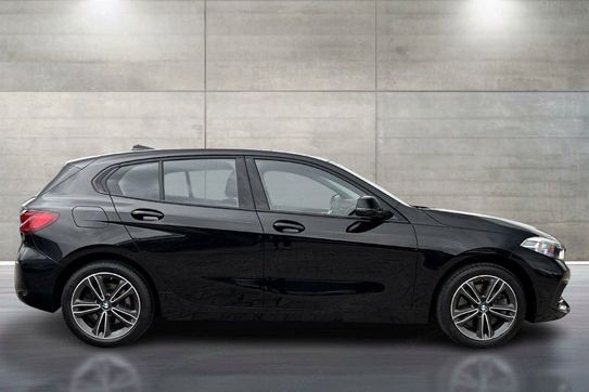 BMW Seria 1 120i Sport Line aut