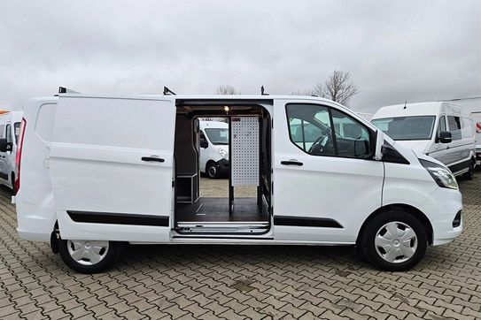 Ford Transit Custom L2H1 AT