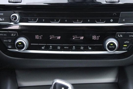 BMW Seria 5 Touring 530e xDrive Luxury Line