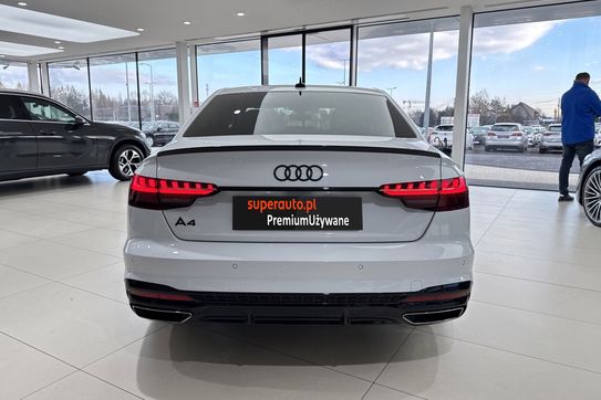 Audi A4 35 TFSI S Line