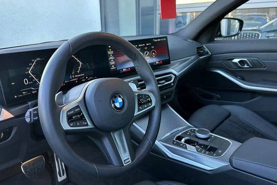 BMW Seria 3 318i M Sport