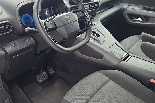 Toyota Proace City Verso Long -4D Family