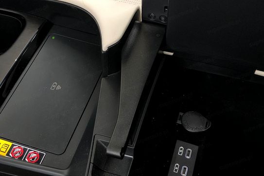 Lexus ES 300h F Sport Design