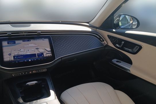 Mercedes Klasa E 300 e Avantgarde