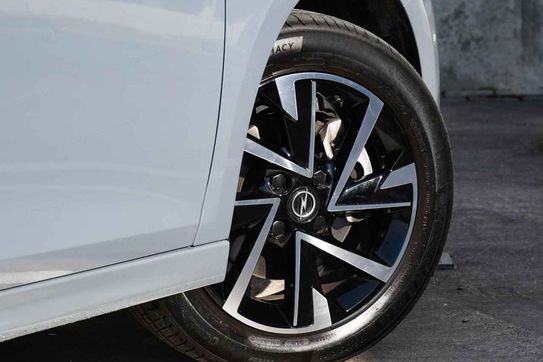 Opel Corsa GS  1.2 T mHEV eDCT