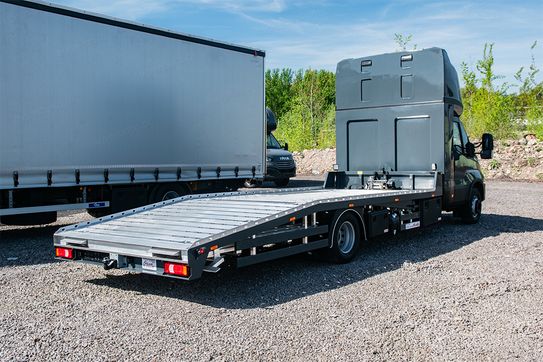Iveco Daily 70C18 HA8/P Hi-Matic Autolaweta