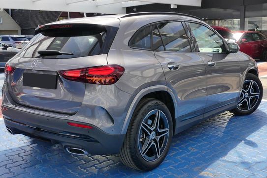 Mercedes GLA 220 4-Matic AMG Line