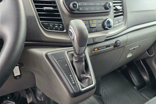 Ford Transit Custom L2H1 AT