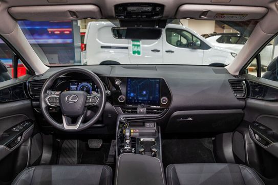 Lexus NX 450h+ Prestige AWD