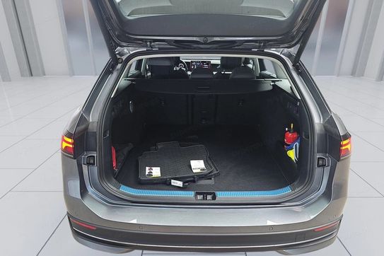 Volkswagen Passat TSI ACT mHEV Business DSG