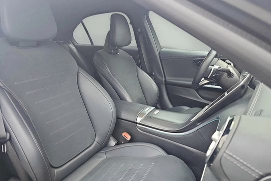 Mercedes Klasa C 220 d 4MATIC AMG Line