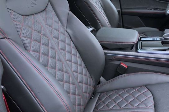 Audi Q7 60 TFSI e quattro S Line