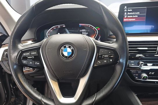 BMW Seria 5 Touring 520d xDrive Luxury Line