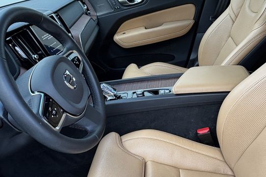 Volvo XC60 B4 D AWD Ultimate Dark